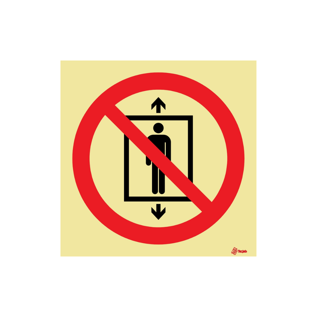 Señal Prohibido subir al montacargas – PR0231